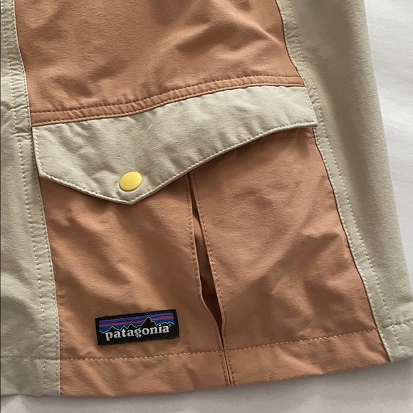 Patagonia Outdoor Everyday shorts, Size Small - Picture 6 of 11